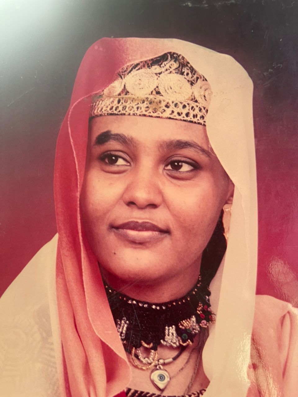 بمناسبة عيد الام .. مريم الصادق تنشر صورة نادرة لها وتروى حكايتها بمناسبة عيد الام .. مريم الصادق تنشر صورة نادرة لها وتروى حكايتها