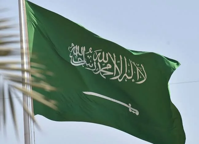 ضوابط جديدة لترخيص شركات العمرة من السعودية