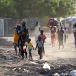 موجة نزوح واسعة لأهالي منطقة حجر العسل