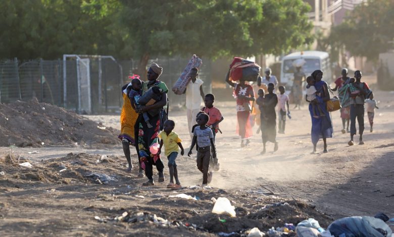 موجة نزوح واسعة لأهالي منطقة حجر العسل