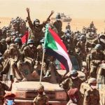 عاجل : الجيش يدفع بفرقة مشاة ميكانيكية لتحرير اخطر منطقة