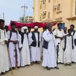 بحضور والي البحر الأحمر إزالة المتاريس في بورتسودان