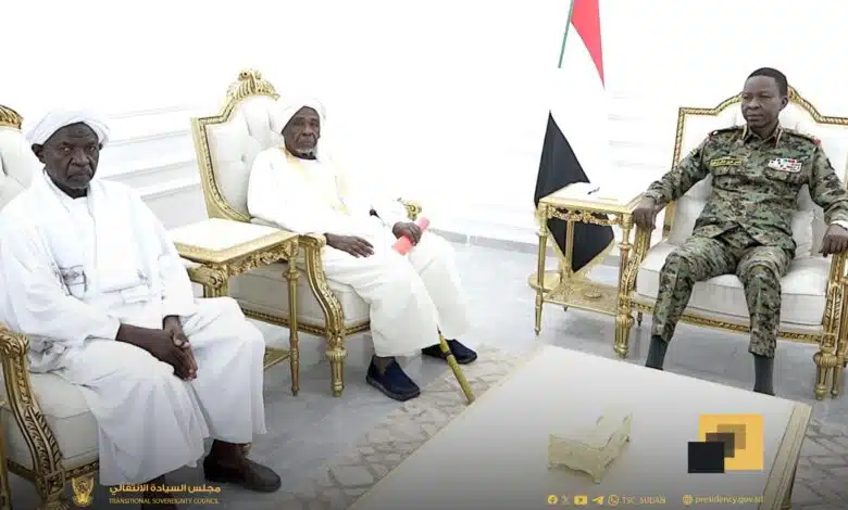 مفاجأة من العيار الثقيل.. بعد لقاء كباشي بوفد قبلي مفاجأة من العيار الثقيل.. بعد لقاء كباشي بوفد قبلي