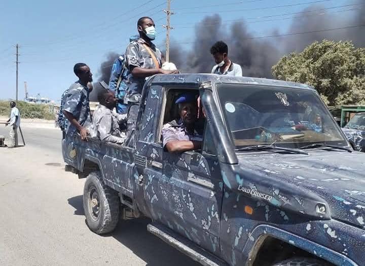 القبض على عناصر مشتبه بها في هجوم المسيرات على بورتسودان القبض على عناصر مشتبه بها في هجوم المسيرات على بورتسودان