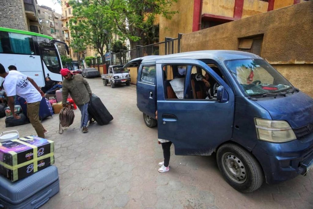 مبادرة تتيح للسودانيين “العودة الآمنة” من مصر إلى السودان مبادرة تتيح للسودانيين “العودة الآمنة” من مصر إلى السودان