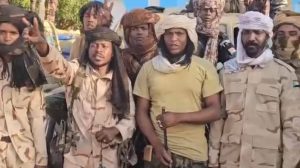 شاهد بالفيديو قوات الدعم السريع أمام مقر شرطة النهود