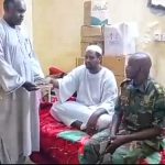 بعد ساعات من خبر إختطافه .. صحافي سوداني ينضم لحركة مسلحة