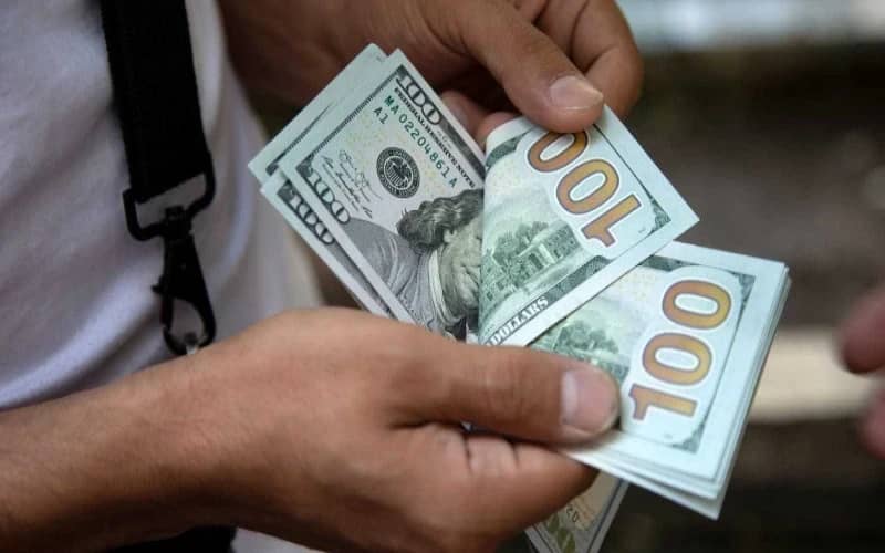صحفي يقرر بيع إحدى كليتيه… تفاصيل صحفي يقرر بيع إحدى كليتيه… تفاصيل
