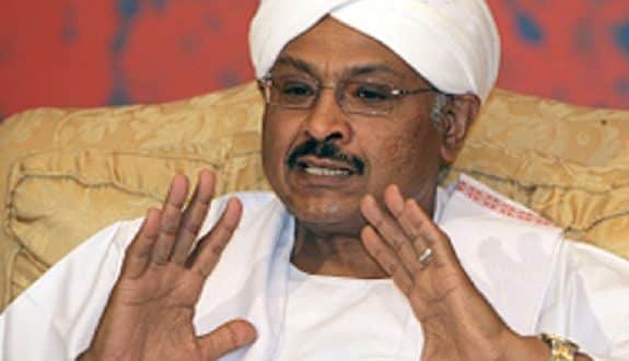 مبارك الفاضل : الحرب حققت أهدافها وعلى الجيش الذهاب للتفاوض مبارك الفاضل : الحرب حققت أهدافها وعلى الجيش الذهاب للتفاوض