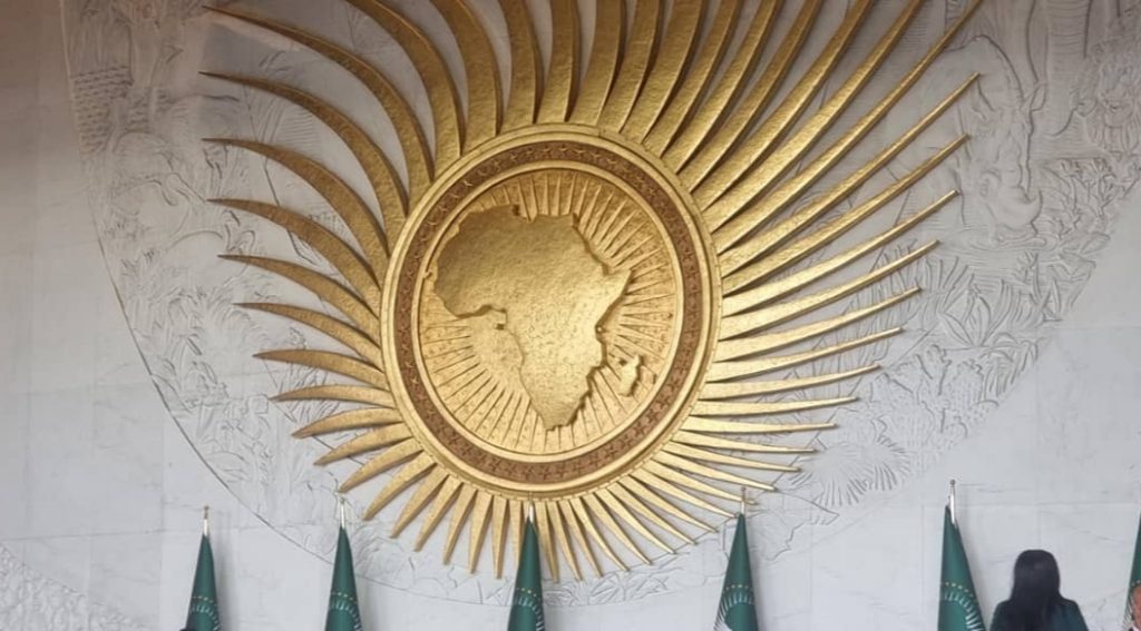 الإتحاد الأفريقي يتخذ خطوة جادة لإعادة السودان للمفوضية الإتحاد الأفريقي يتخذ خطوة جادة لإعادة السودان للمفوضية