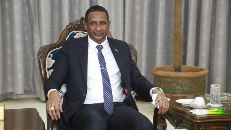 “حميدتي” في جدة والبرهان يتلقى اتصالا من الملك سلمان وولي عهده “حميدتي” في جدة والبرهان يتلقى اتصالا من الملك سلمان وولي عهده