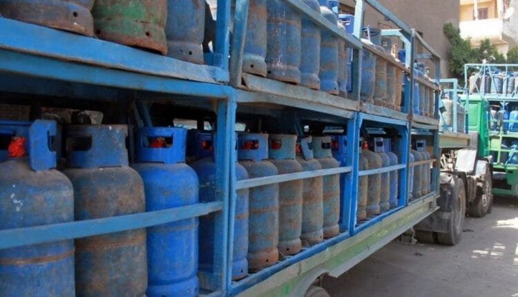 تدشين توزيع الغاز للعاملين بولاية الخرطوم تدشين توزيع الغاز للعاملين بولاية الخرطوم